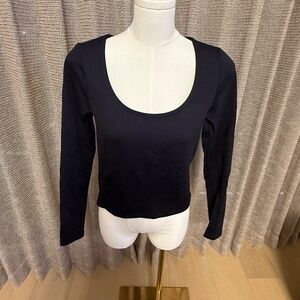 Abercrombie & Fitch Soft Collection Scoop-Neck Long Sleeve Top – Black – XS